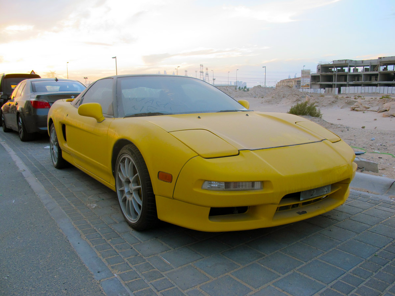 Illustration for article titled Why was this Acura NSX left to die in Dubai?